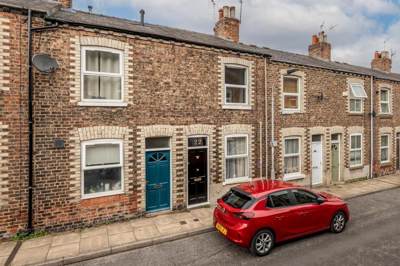 Pass The Keys Gorgeous Terrace Near Bishy Road Villa York Exteriör bild